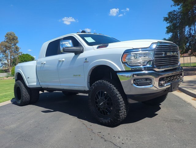 Photo of 2024 Chevrolet Silverado 2500HD LT